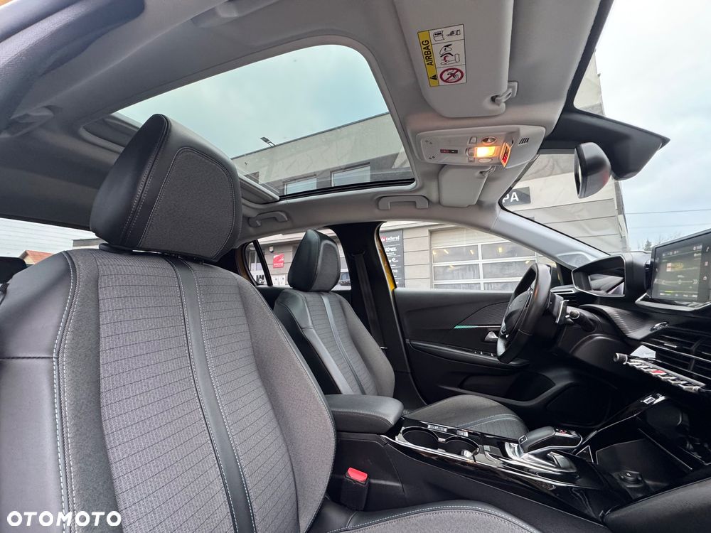 Peugeot 208 PureTech 100 EAT8 Allure - 20