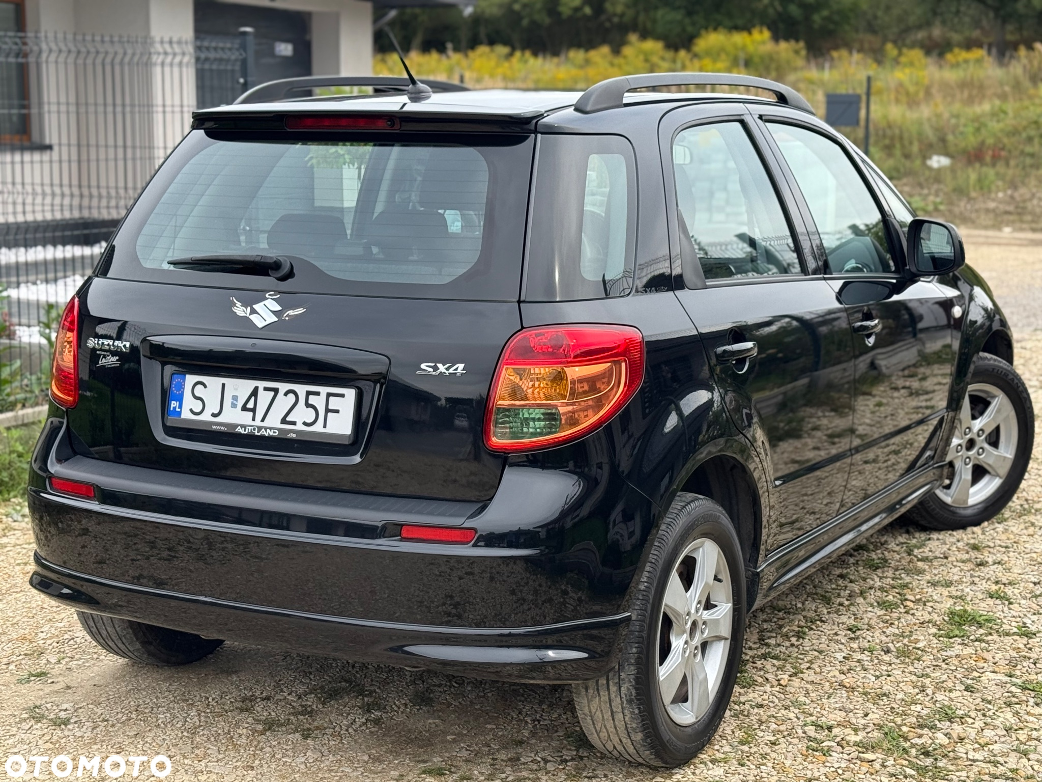 Suzuki SX4 1.6 Comfort Plus - 16