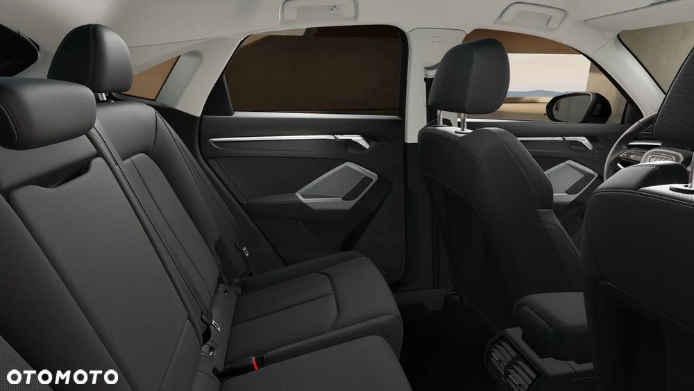 Audi Q3 Sportback - 12