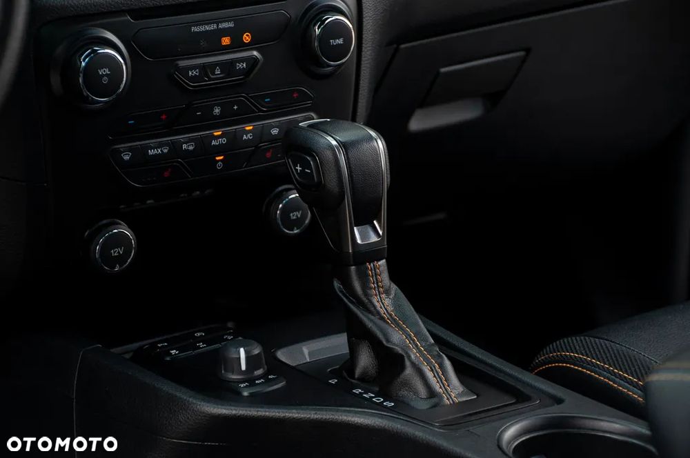 Ford Ranger 2.0 EcoBlue 4x4 DC Wildtrak - 33