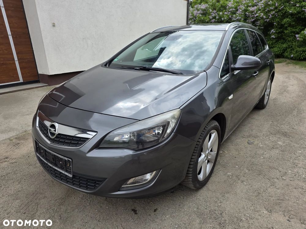 Opel Astra 1.4 Turbo Edition Sport - 1