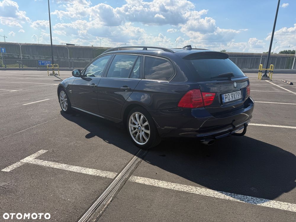 BMW Seria 3 320d xDrive DPF - 5