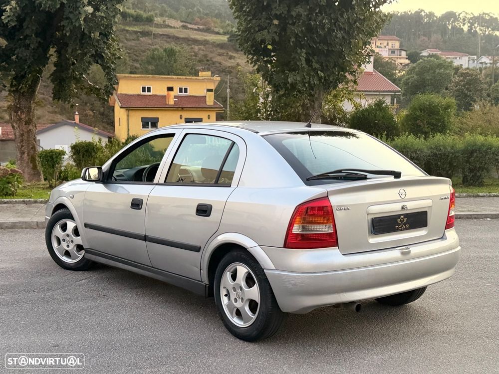 Opel Astra 1.2 Club - 7