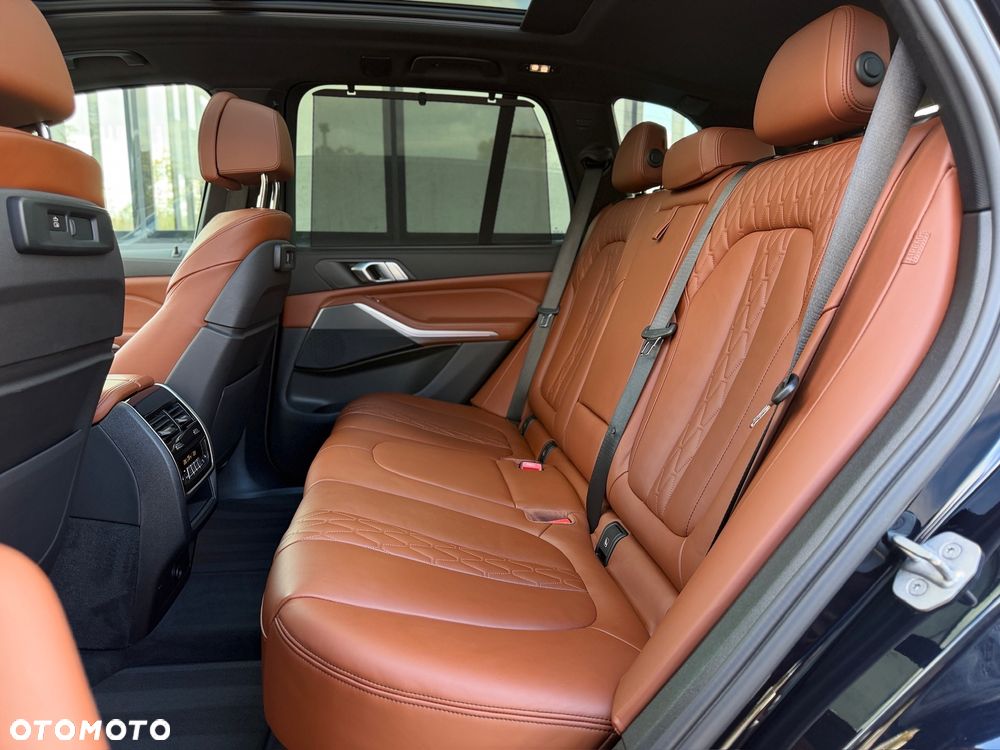 BMW X5 xDrive45e - 11