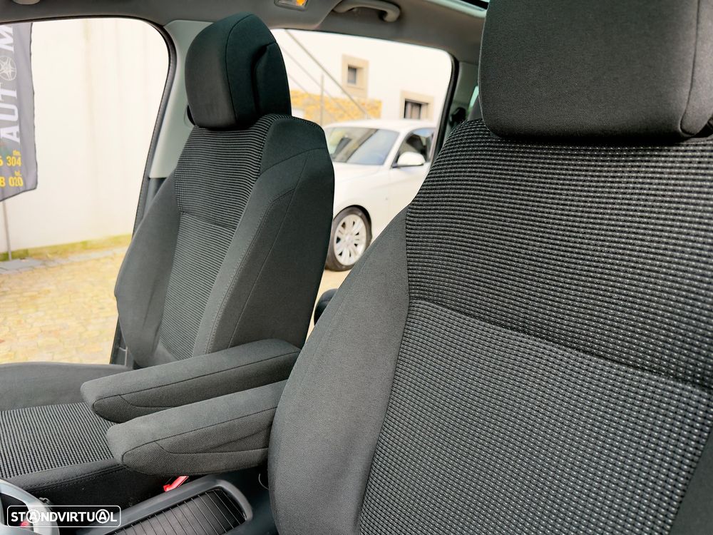 Peugeot 5008 1.6 E-HDi 5L SE Style 2-Tronic - 41