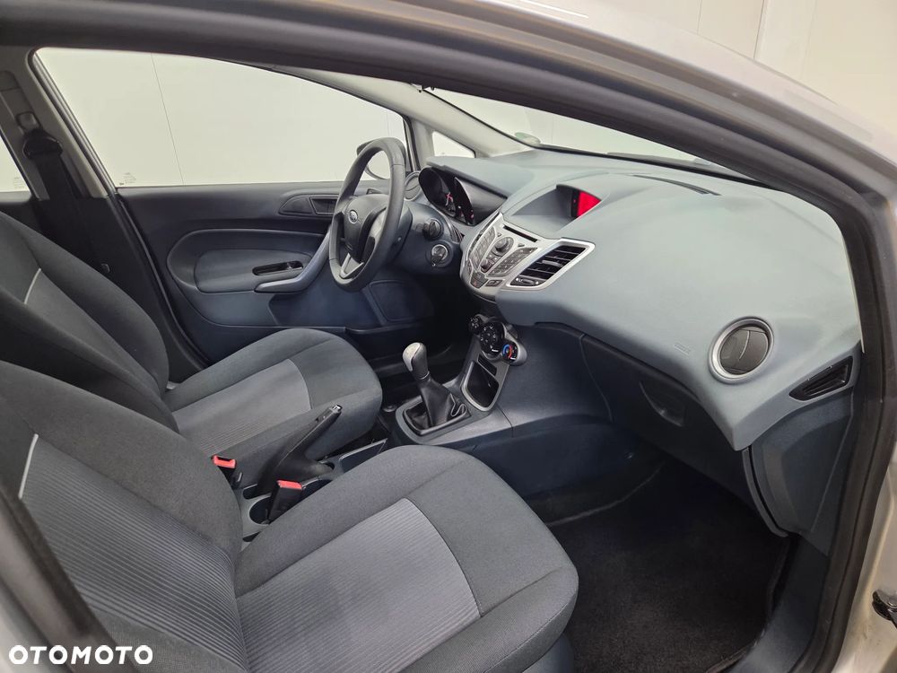 Ford Fiesta 1.25 Trend - 12