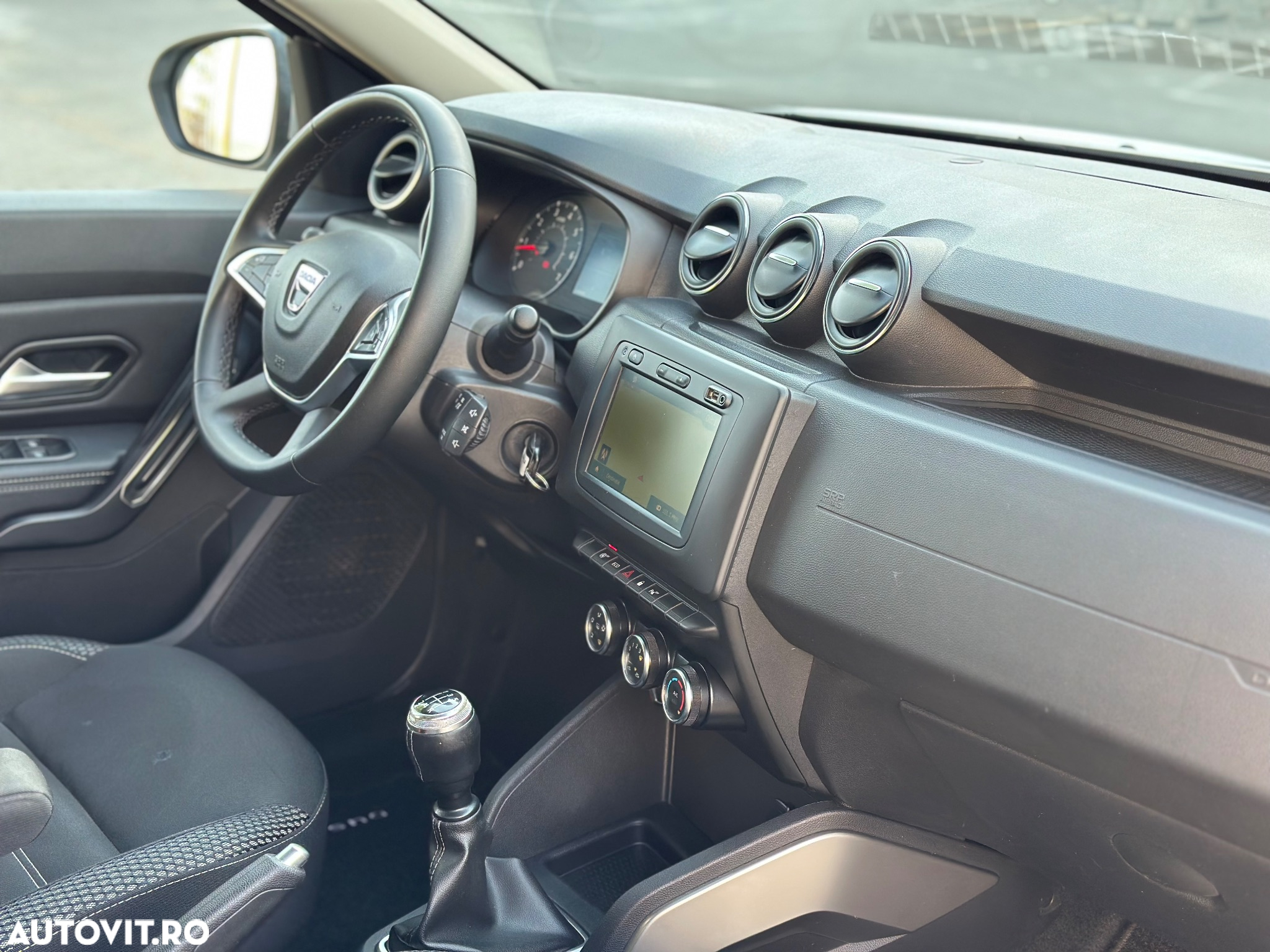 Dacia Duster 1.6 SCe Prestige jante 17" - 9
