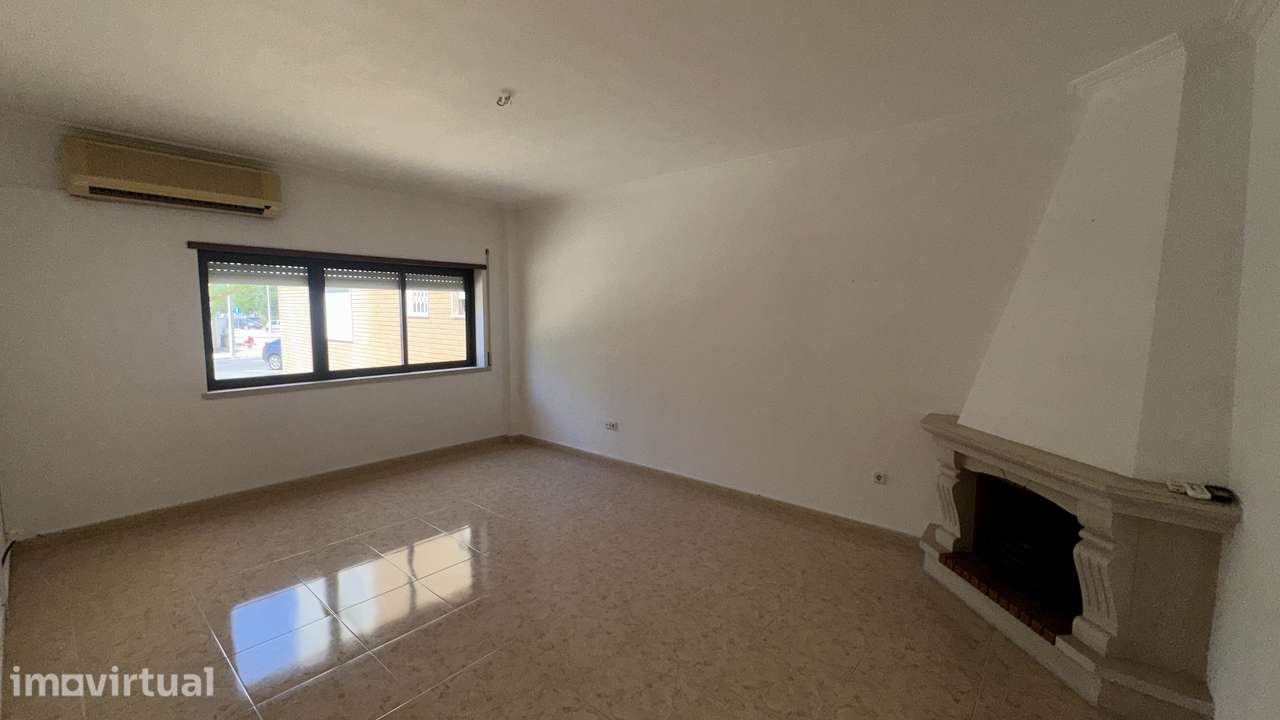 T2 - Rés-do-Cão - Vila Chã - Barreiro. - Grande imagem: 3/10