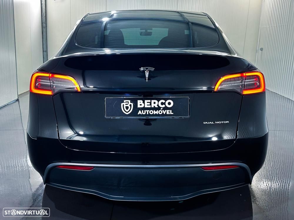 Tesla Model Y Long Range Dual Motor AWD - 6