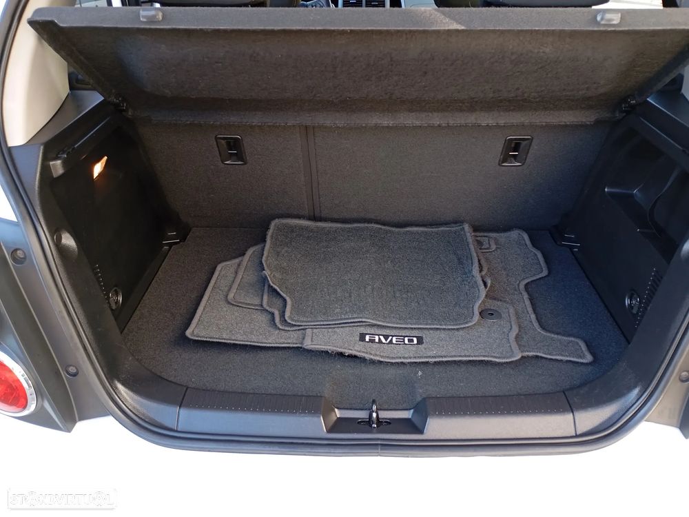 Chevrolet Aveo 1.2 LS ECO - 12