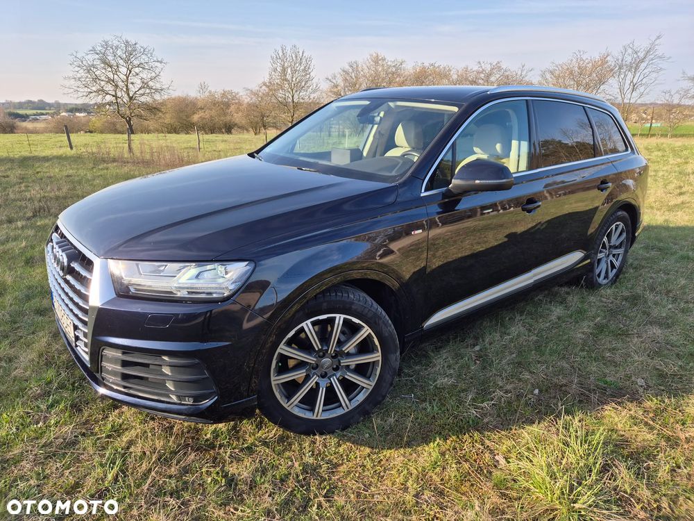 Audi Q7 - 1