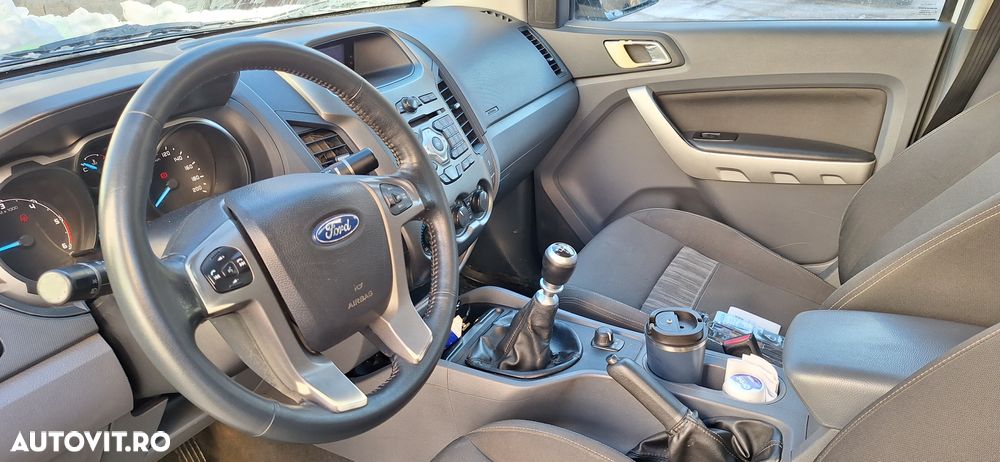 Ford Ranger Pick-Up 4x4 Cabina Dubla XLT - 9