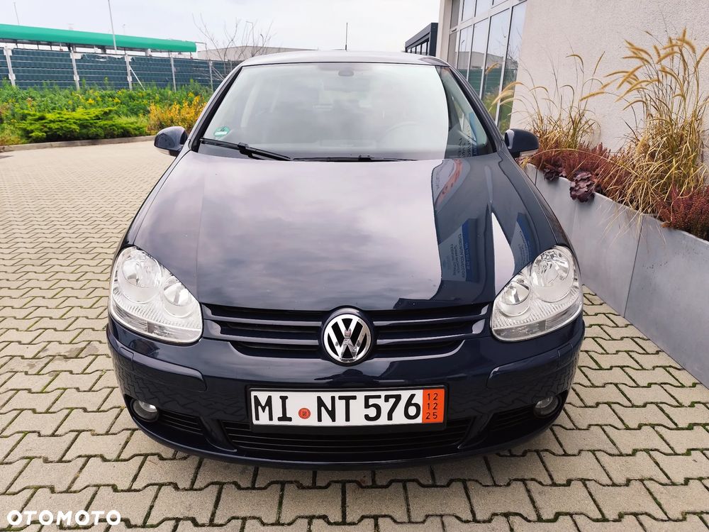 Volkswagen Golf - 10