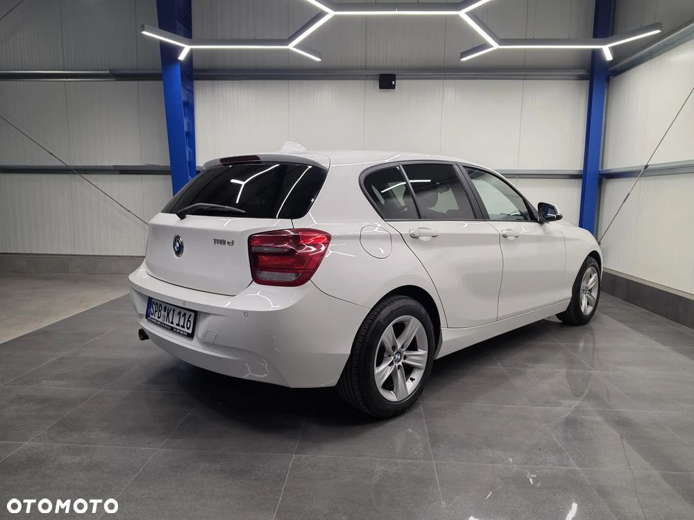 BMW Seria 1 116d DPF - 11