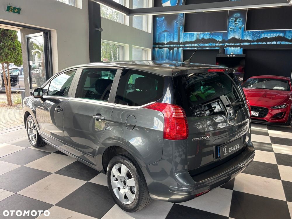 Peugeot 5008 - 3