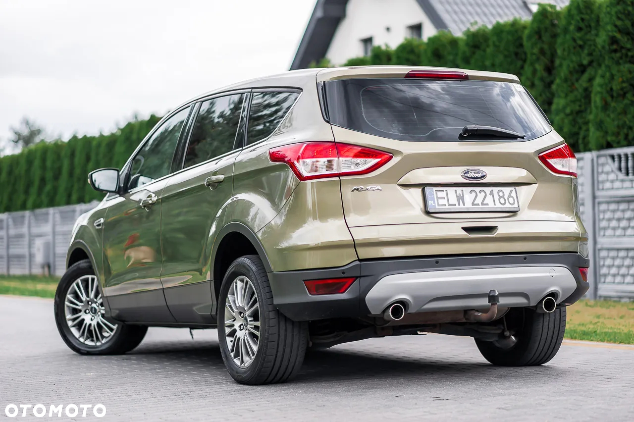 Ford Kuga 2.0 TDCi 2x4 Titanium - 8