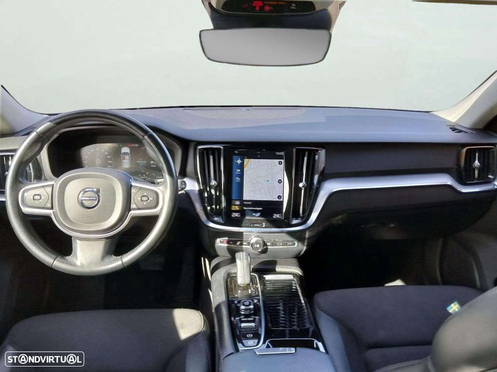 Volvo V60 2.0 T8 AWD TE Momentum - 11