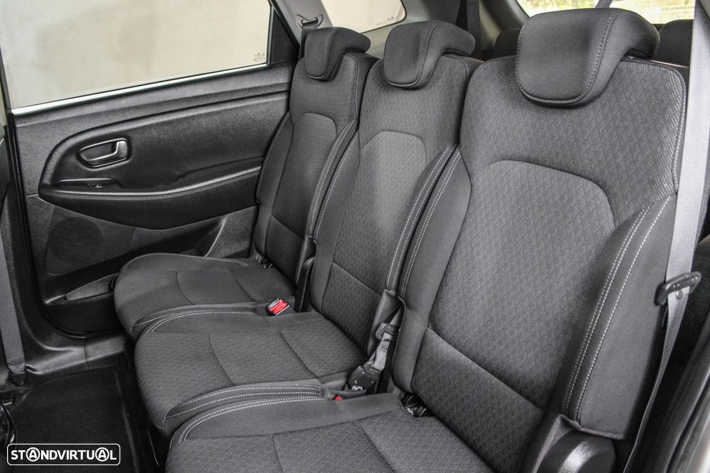 Kia Carens 1.7 CRDi ISG TX - 9