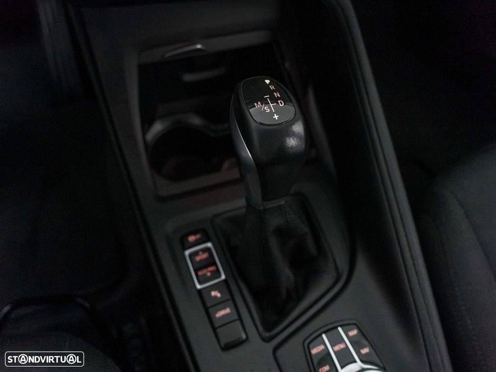 BMW X1 25 e xDrive Corporate Edition - 24