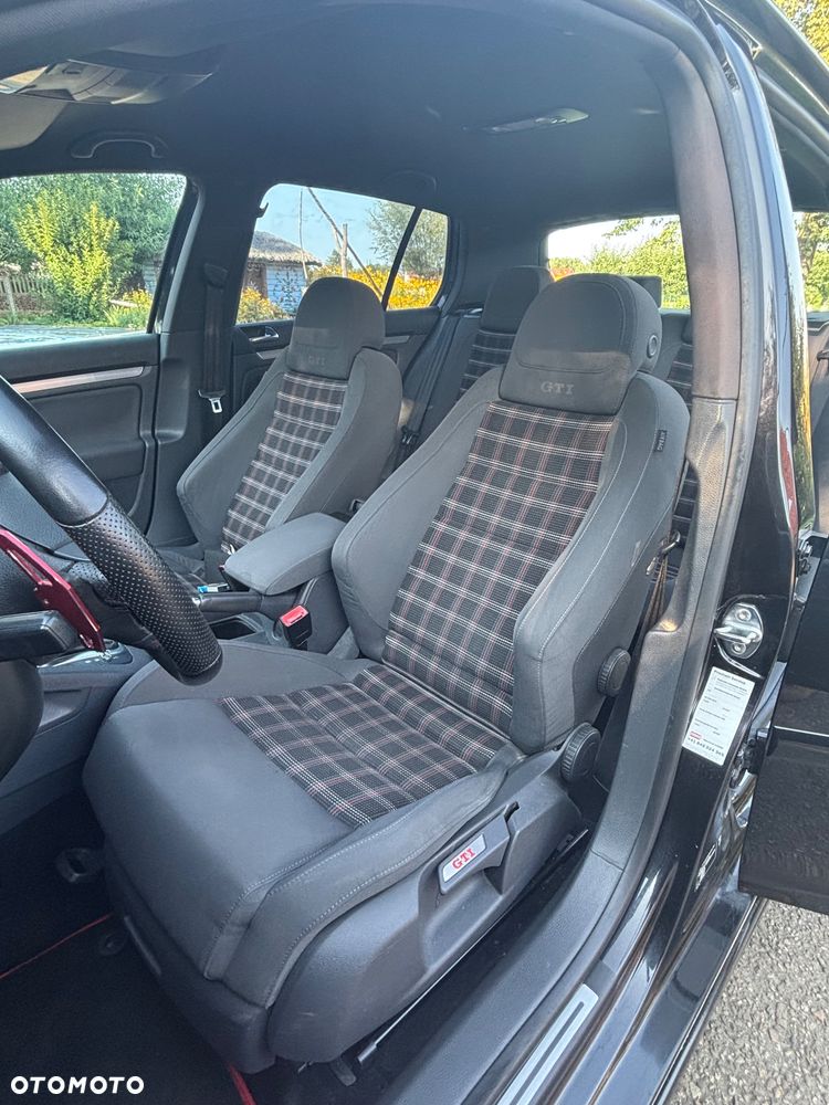 Volkswagen Golf 2.0 TSI GTI DSG - 19