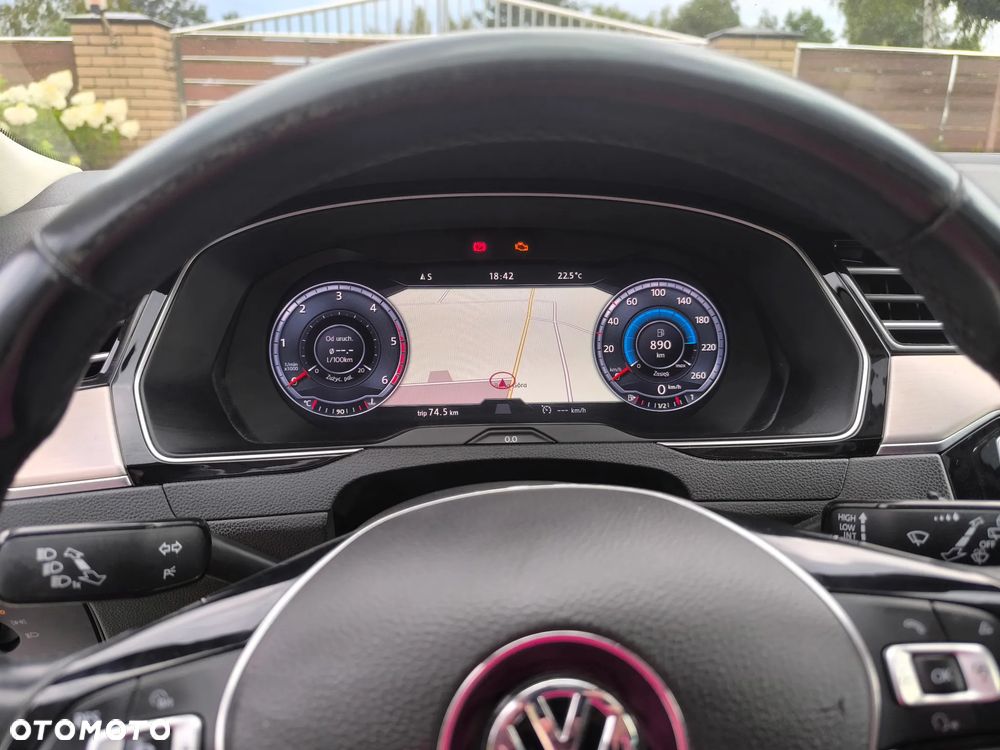 Volkswagen Passat 2.0 TDI SCR Highline - 6