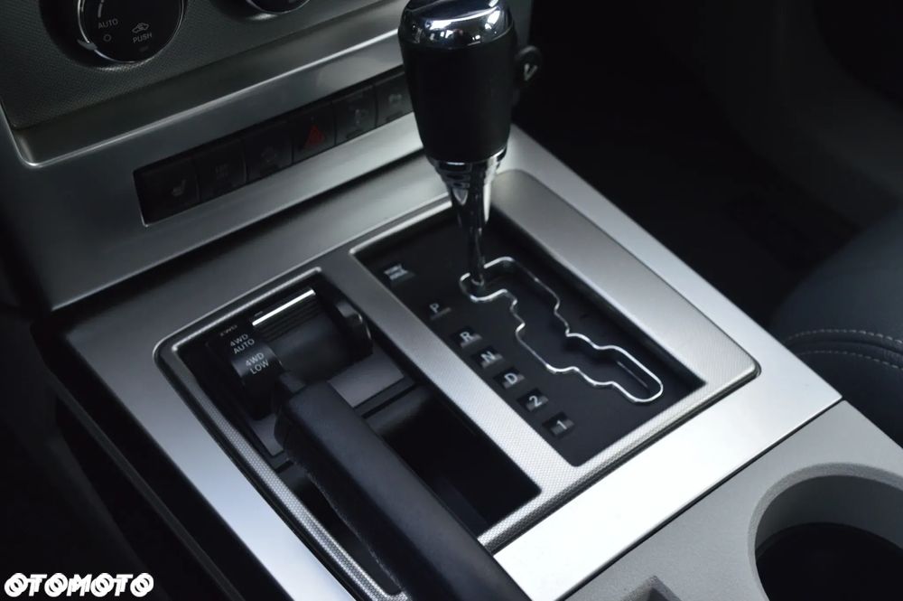 Jeep Cherokee 3.7 Limited - 16