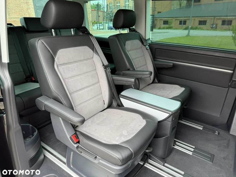 Volkswagen Multivan - 21