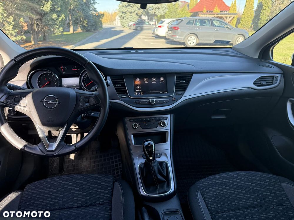 Opel Astra 1.2 T Edition S&S - 12