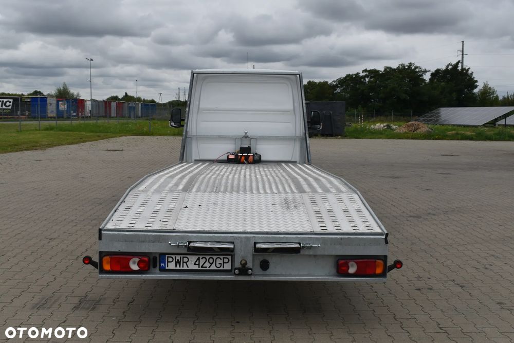Mercedes-Benz Sprinter - 6