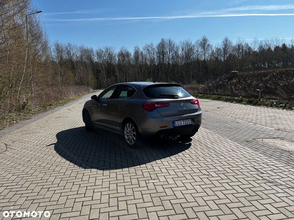 Alfa Romeo Giulietta 2.0 JTDM Distinctive - 7