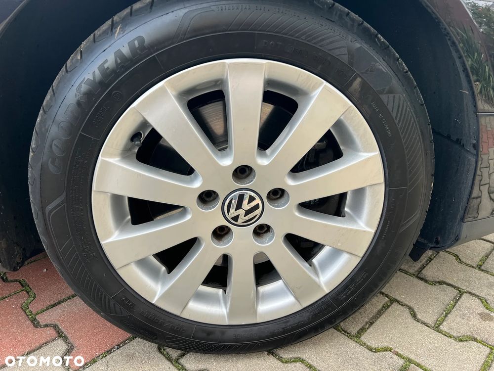 Volkswagen Passat 2.0 TDI Comfortline - 10
