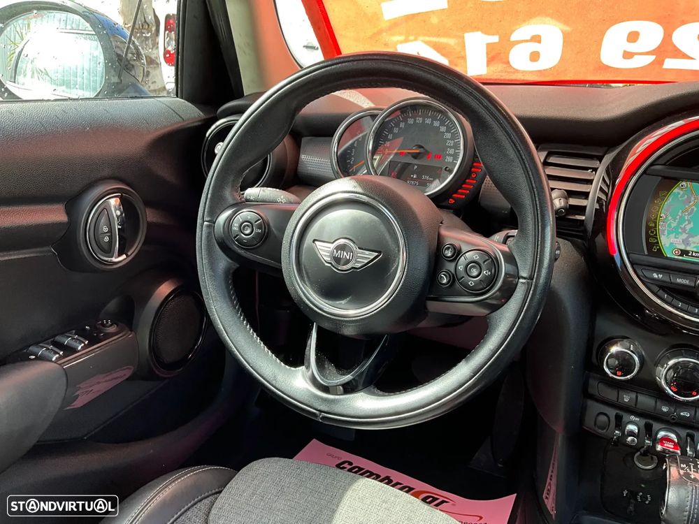 MINI 5 Portas Cooper D Aut. - 12