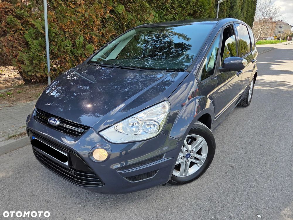 Ford S-Max - 13