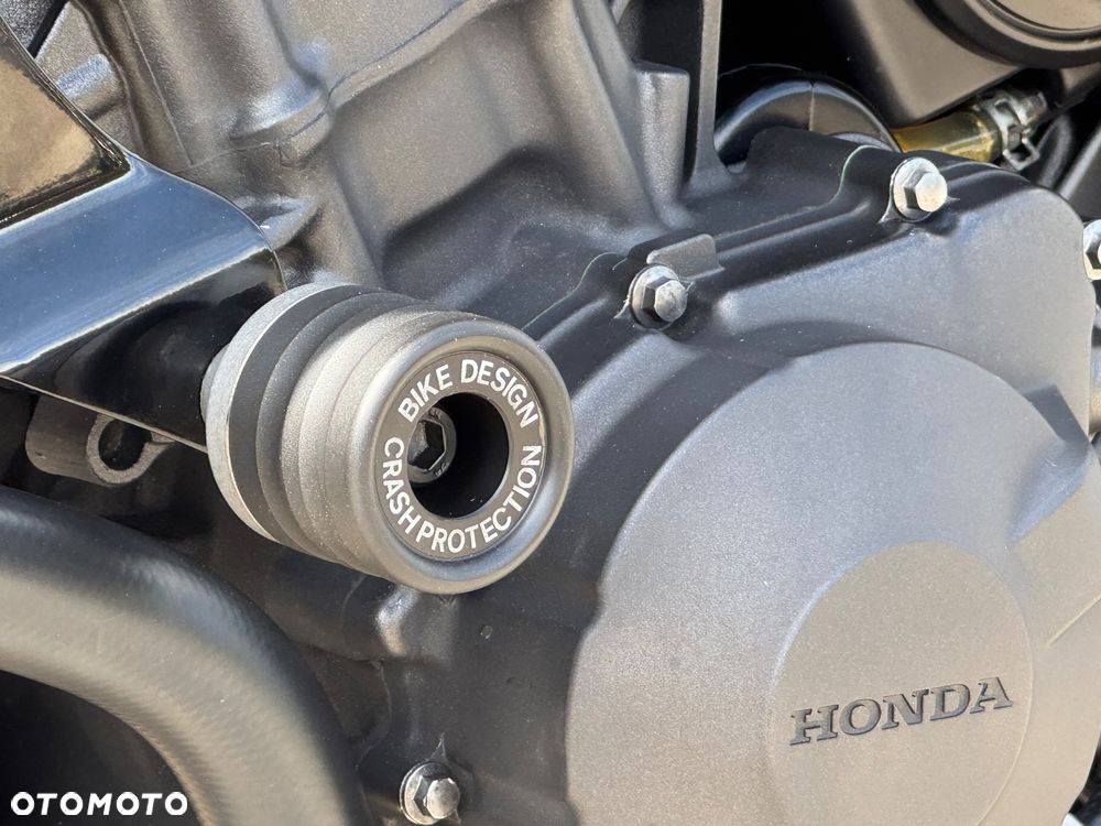 Honda CBF - 22