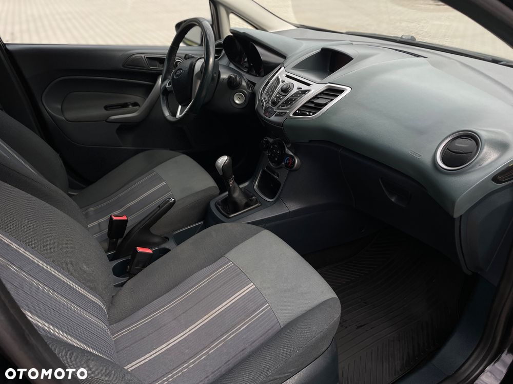 Ford Fiesta 1.6 TDCi Silver X plus - 10