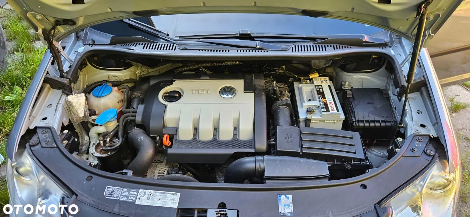 Volkswagen Touran 1.9 TDI Conceptline DSG - 13