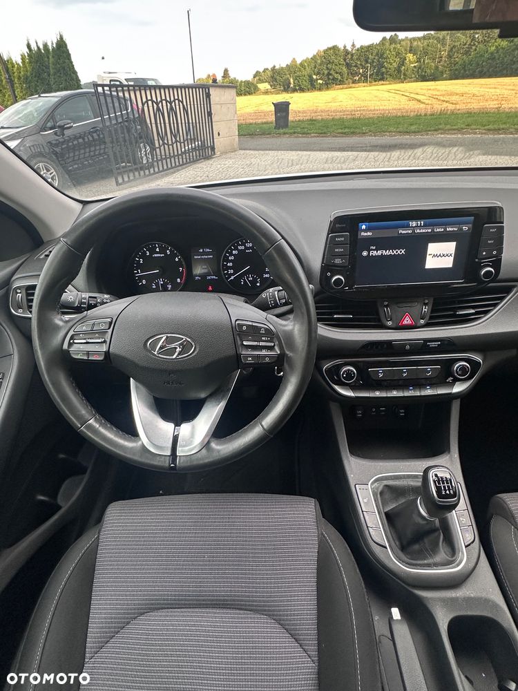 Hyundai i30 - 23