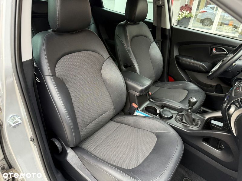 Hyundai ix35 1.6 2WD blue Trend - 15