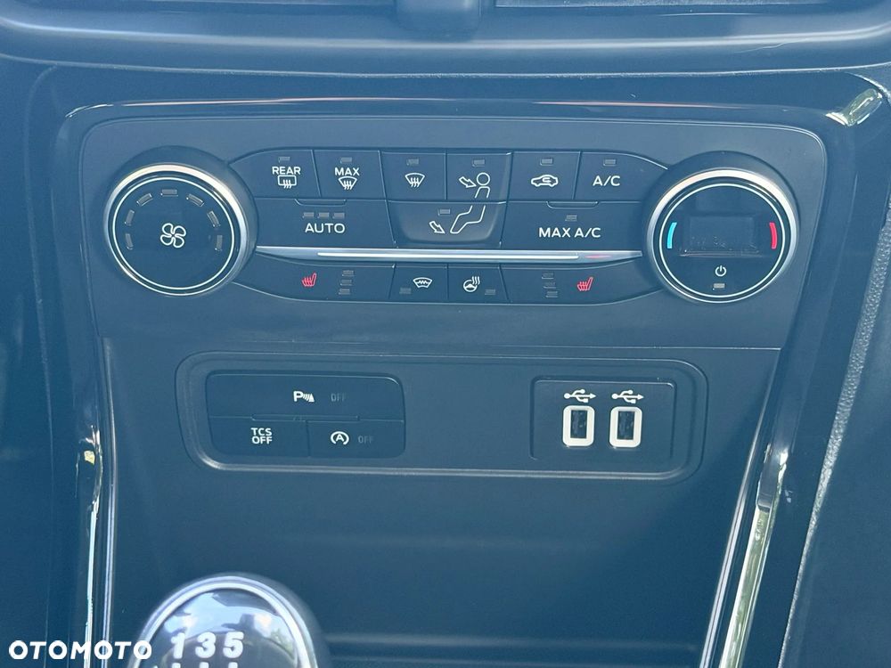 Ford EcoSport 1.0 EcoBoost TITANIUM X - 19