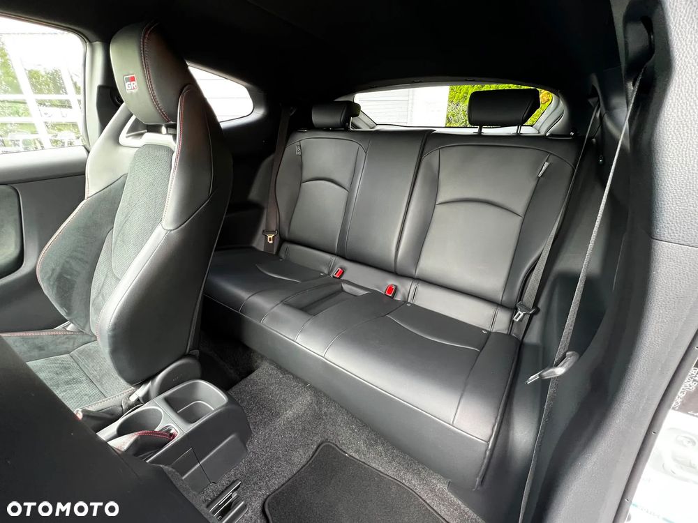 Toyota GR Yaris 1.6 Dynamic - 18