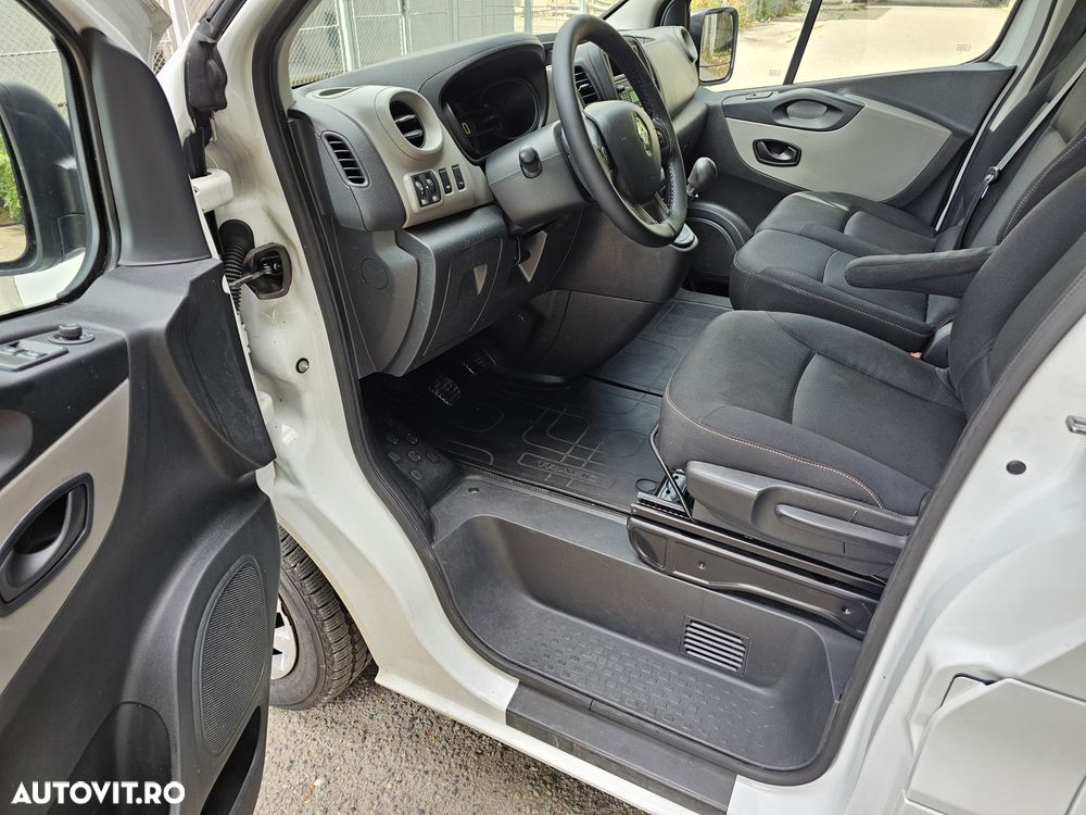 Renault TRAFIC - 9
