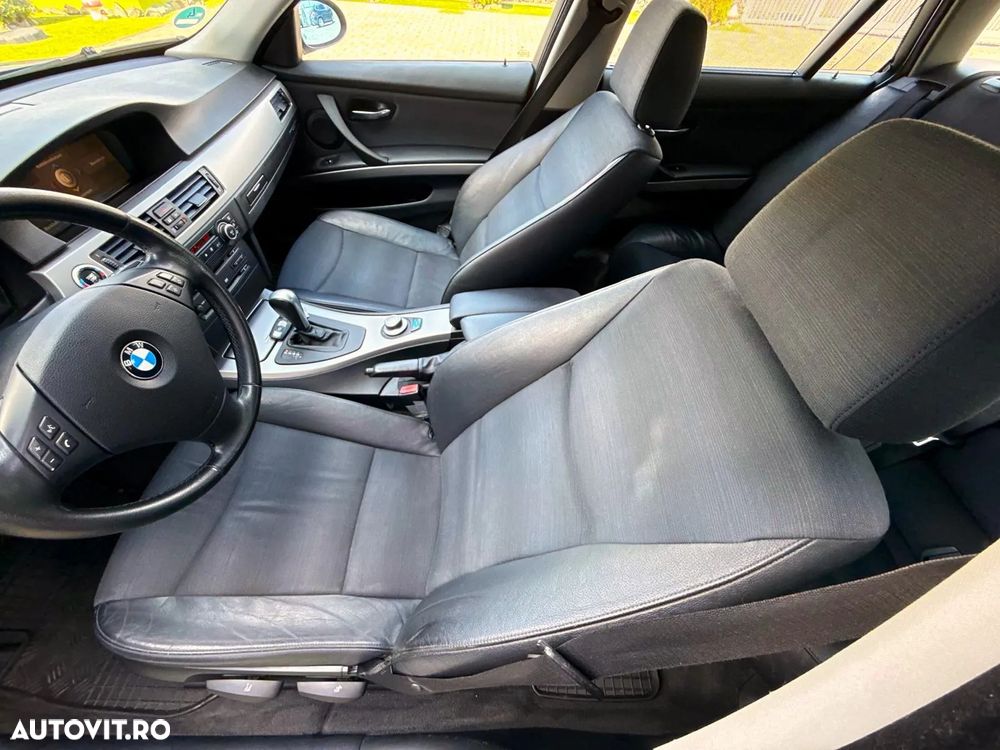 BMW Seria 3 320d DPF Touring Aut. - 19