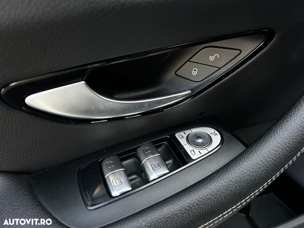 Mercedes-Benz E - 14