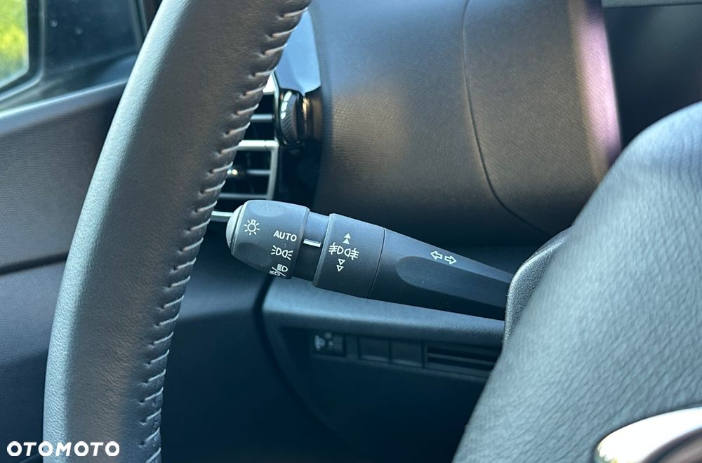 Citroën C4 BlueHDi 130 Stop&Start EAT8 SHINE - 27