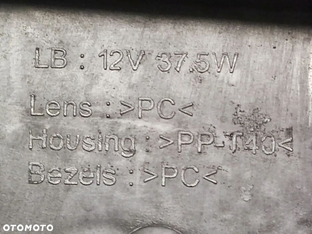 CITROEN C5 AirCross 20-22r Lampa Przód Prawy - 9