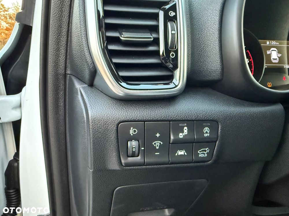 Kia Sportage 2.0 CRDI 184 AWD Platinum Edition - 25