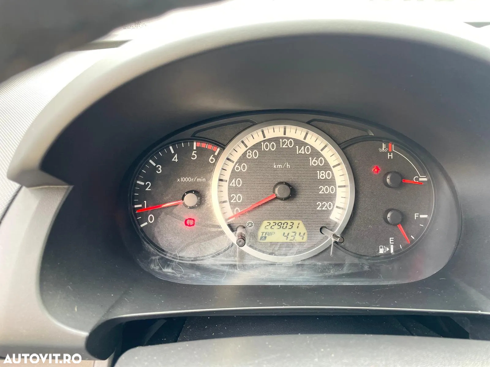 Mazda 5 2.0 CD DPF Exclusive - 8