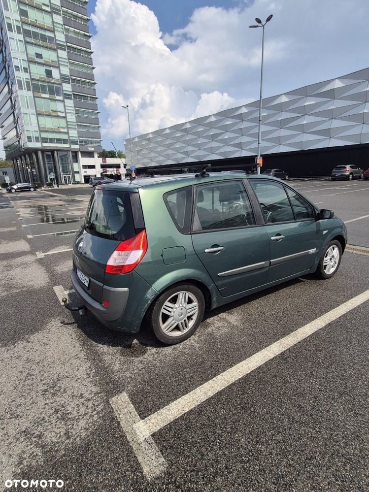 Renault Scenic 1.6 Confort Privilege - 10