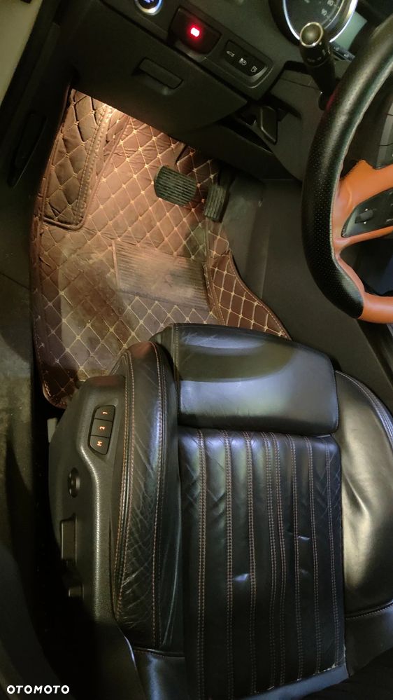 Peugeot 508 RXH Hybrid4 - 23