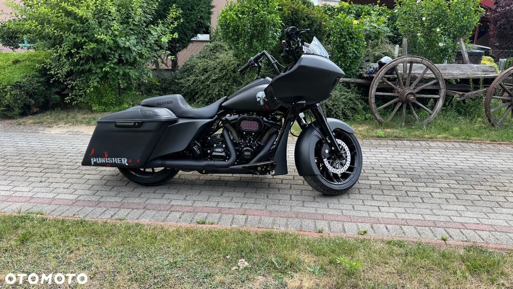 Harley-Davidson Touring Road Glide - 10